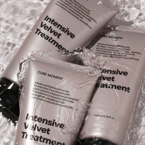큐어모넨트 인텐시브 벨벳 트리트먼트 연출컷